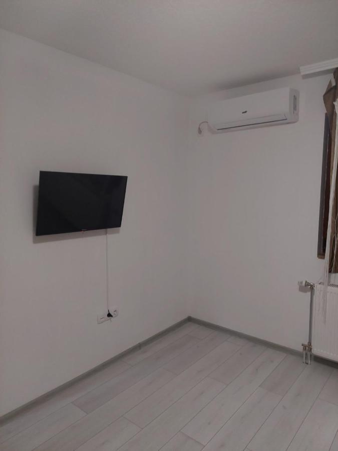 Restoran Bmb Hotel Odzak Luaran gambar